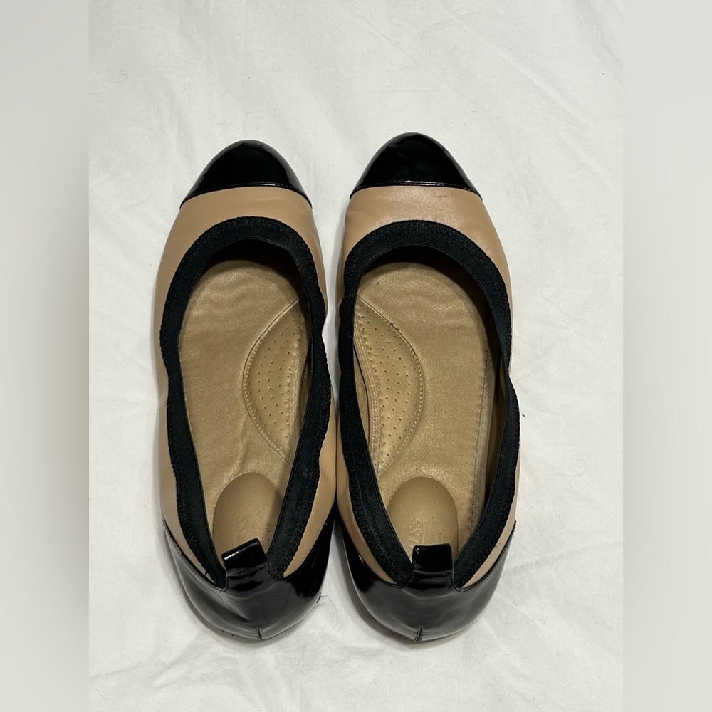 Bass Ballet Flats